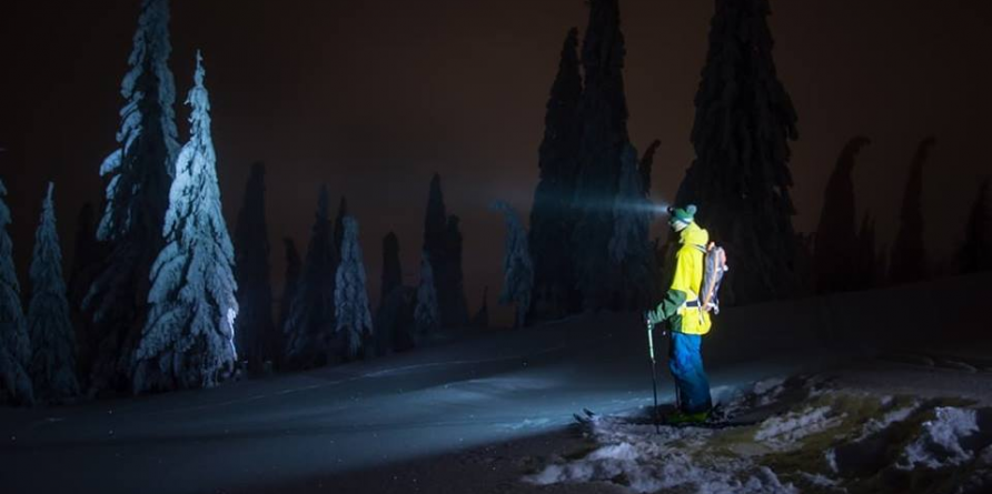 Strat de zăpadă record la Cavnic: 81 cm