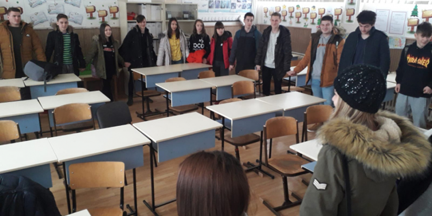 ”Violența e arma celor slabi”, dar poate conduce la delincvență