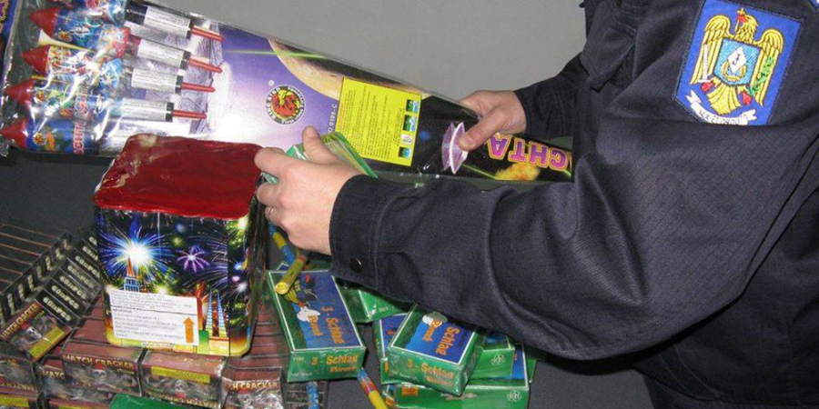 18 kilograme de articole pirotehnice găsite în urma unei percheziții domiciliare în Borșa