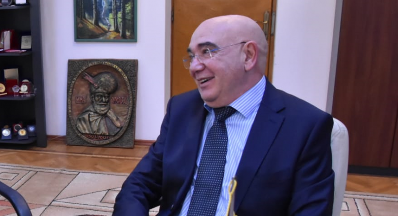 ”N-aveți un zbor în plus către aeroportul băimărean?” – o temă abordată cu consulul onorific al Spaniei