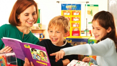 „Citeşte-mi 100 de poveşti!”: Protocol de colaborare pentru implementarea unui proiect privind încurajarea lecturii în grădiniţă şi familie