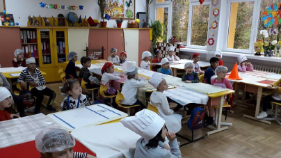 Părinții i s-au vindecat de cancer cu o alimentație sănătoasă. Acum se luptă să introducă în școli ore de educație nutrițională
