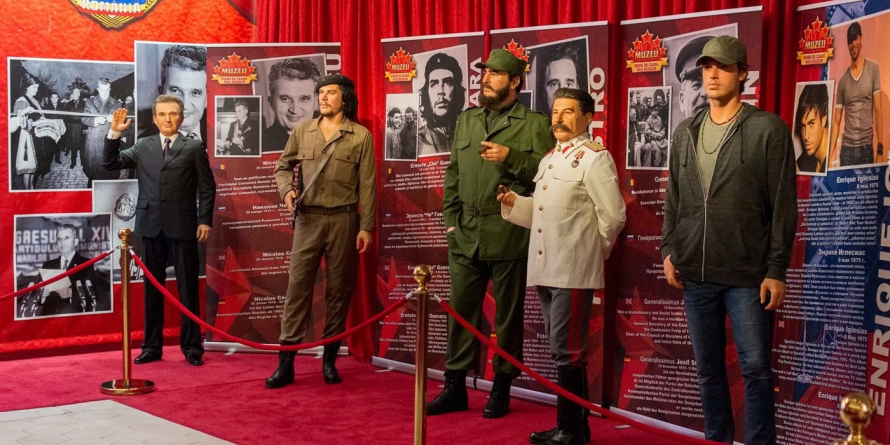 Muzeul figurilor de ceară la Vivo