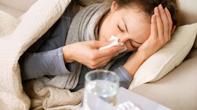 Cum ne dăm seama dacă avem COVID-19, răceală, gripă sau alergii de sezon