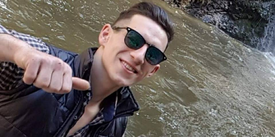 Prietenii șoferului care a produs accidentul de la Sighet, aflat acum în moarte cerebrală, se roagă pentru o minune (GALERIE FOTO)