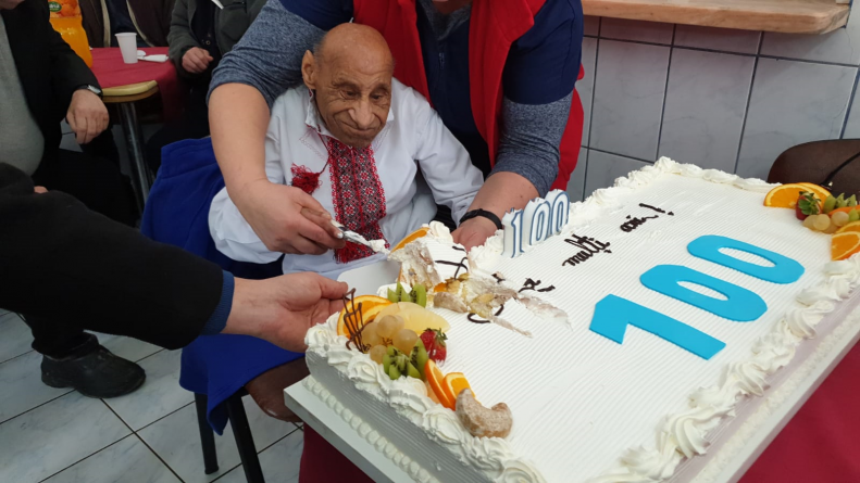 ”Omul care sfidează moartea” a împlinit 100 de ani. Cazul maramureșeanului a fost prezentat de National Geographic