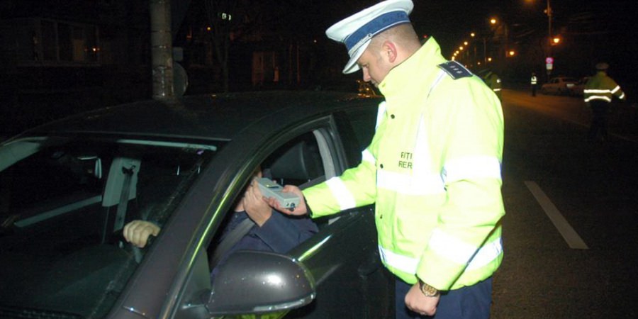 Tineri fără permis; opțional  și cu alcool la bord