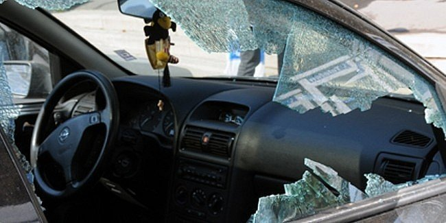 Mașina se cere păzită de oarba ispită