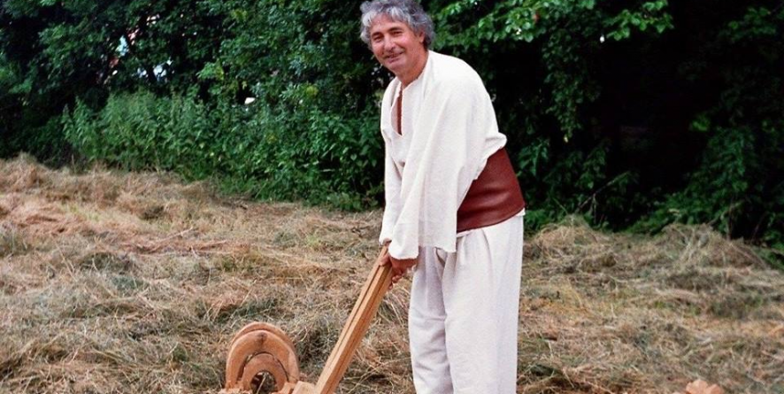 Expoziția ”Mihai Olos”, încă două săptămâni la  Paris