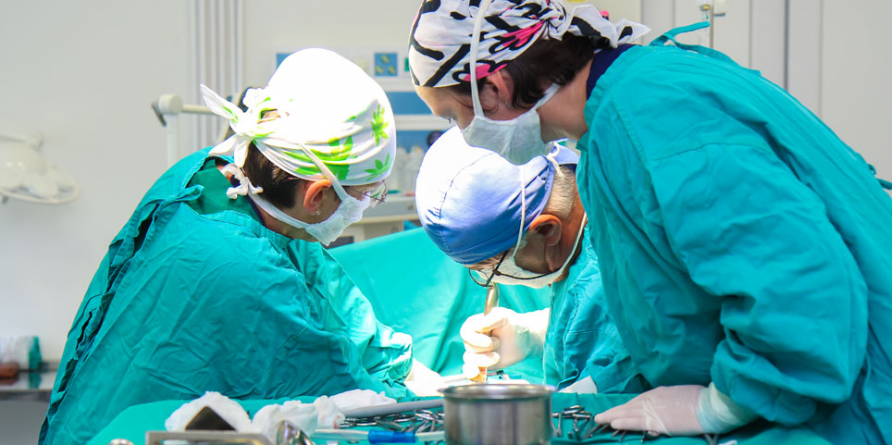Anul trecut, la Spitalul Județean s-au efectuat, în medie, câte patruzeci de operații în fiecare zi