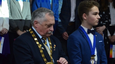 Interact Abstract Baia Mare – un club care duduie de inteligență juvenilă (GALERIE FOTO)