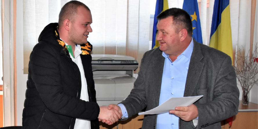 Pe repede înainte:  7 km de drumuri vor fi reabilitați în Repedea (GALERIE FOTO)