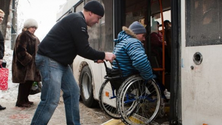 Facilități la călătorii pentru persoanele cu dizabilități