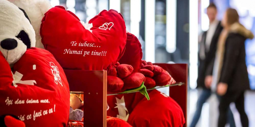 Tineri maramureșeni despre Valentine’s Day: ”Când există iubire nu trebuie o zi anume pentru a face un cadou persoanei dragi”