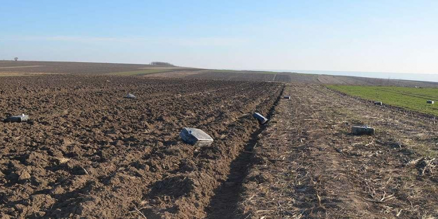 Țigări de contrabandă transportate  și cu drona și cu cârca