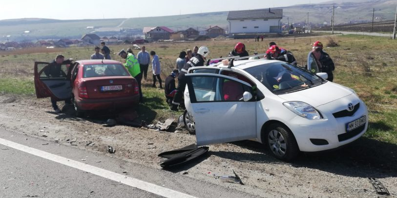 Accident cu cinci victime, petrecut pe drum drept