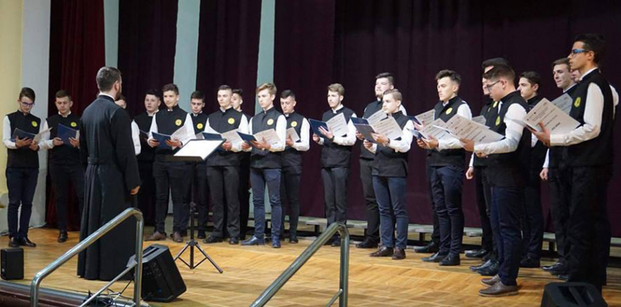 Corul “Angelli” al Seminarului din Baia Mare s-a calificat la Olimpiada Națională Corală
