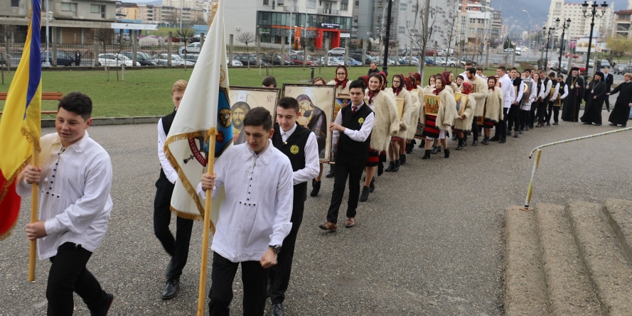 Catedrala Episcopală s-a dovedit a fi neîncăpătoare de Duminica Ortodoxiei (GALERIE FOTO)