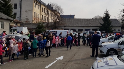 1500 de copii i-au luat la întrebări pe polițiștii din Sighet