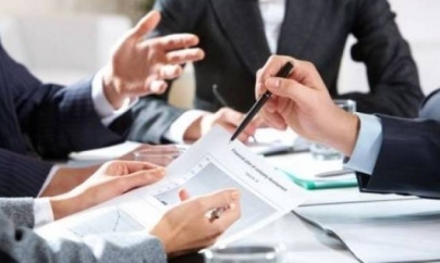 Peste 4.400 de societăți comerciale şi-au suspendat activitatea în primul trimestru