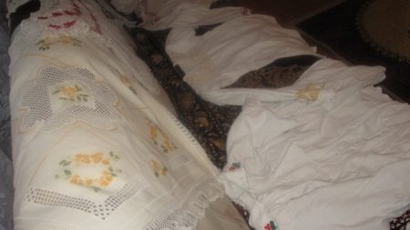 De Ziua Femeii, expoziție de dantelă și broderie