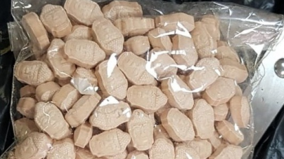 I-au dus o citație acasă unui băimărean și l-au găsit cu droguri de mare risc