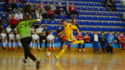 Meci de fotbal între echipa Jandarmeriei și reprezentativa Maramureșului în scop caritabil