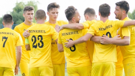 Cinci goluri marcate în deplasare, un început bun de retur pentru Minerul