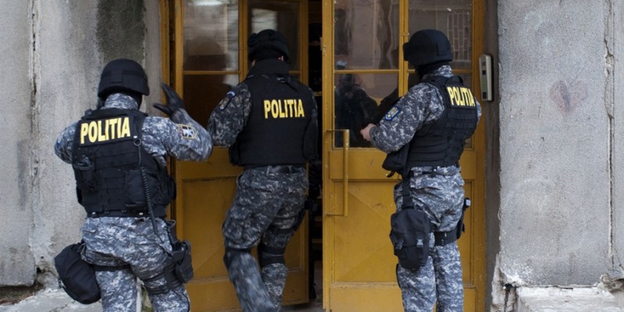 În Borșa, mare percheziţie domiciliară, captură mică