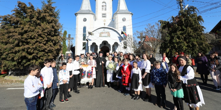 Popas episcopal în Parohia Săsar  (GALERIE FOTO)