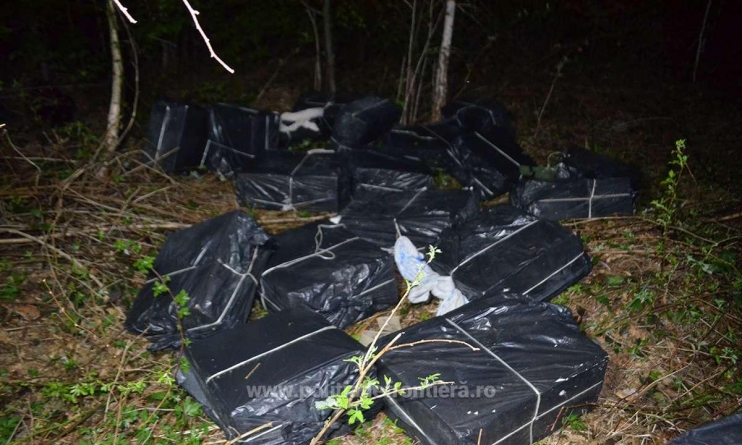 S-au confiscat țigări de contrabandă în valoare de 400.000 de lei, unele după o percheziție