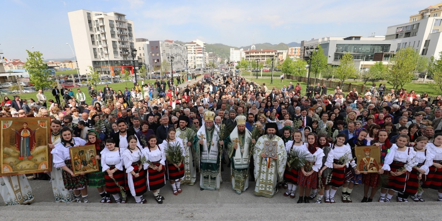 25 de ani de jertfelnicie întru Arhierie pentru PS Părinte Iustin, marcați în Duminica Floriilor (GALERIE FOTO)