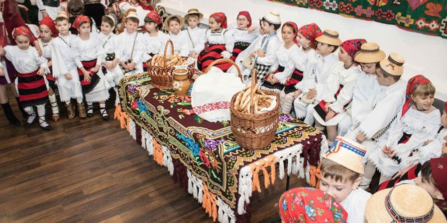 240 de elevi și multe premii la Simpozionul „Turism Cultural, Obiceiuri și Tradiţii” din Baia Mare (GALERIE FOTO)