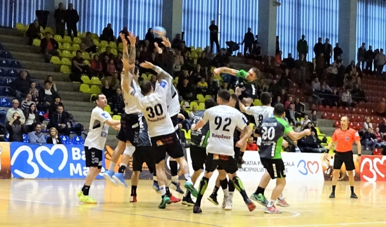 Minaur ia doar un punct pe teren propriu cu CSU Suceava (GALERIE FOTO)