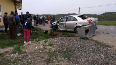 Accident – două mașini s-au ciocnit pe DN 18B