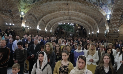 Simboluri: despre citirea Evangheliei în mai multe limbi