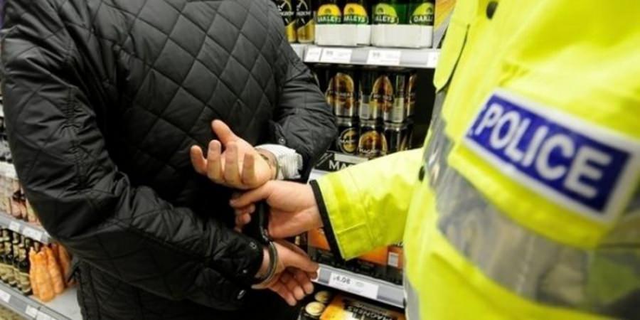 Reţinut pentru furt după ce a fost prins în flagrant de un cetăţean vigilent