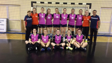 Cadou aniversar pentru soții Marta:  junioarele de la CS Marta s-au calificat din nou la Turneul final al Campionatului Național de Handbal