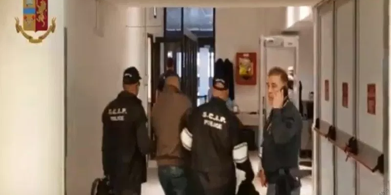 Români condamnați în Italia pentru viol, crimă, sclavie și proxenetism, trimiși în țară