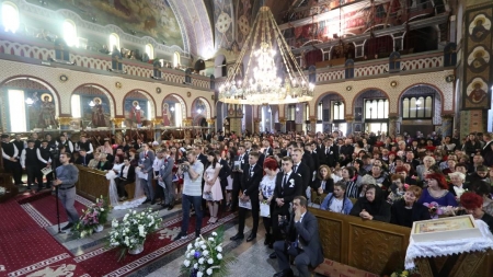 Festivitate de absolvire la catedrală (GALERIE FOTO)