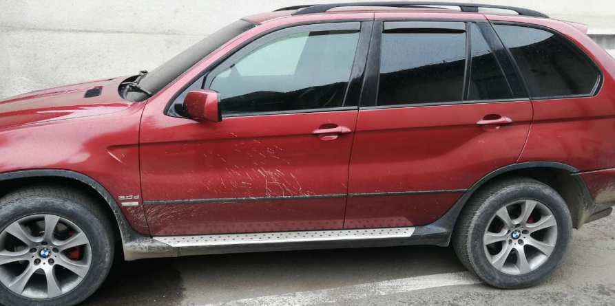 L-au prins cu țigări de contrabandă, deși rula cu 127km/h