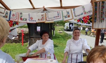 Zeci de expozanți la târgul ”Bun de Maramureș”, iar vizitatori – cu miile (GALERIE FOTO)