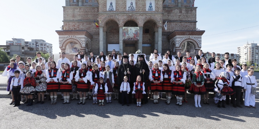 Biserica a omagiat femeia în Duminica Mironosiţelor (GALERIE FOTO)