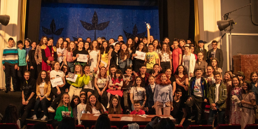 Câștigătorii Festivalului regional de teatru pentru școli gimnaziale “Masca”