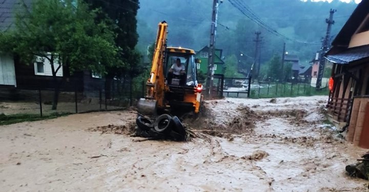 Numai la Vișeu de Sus inundațiile au provocat pagube de 11,4 milioane