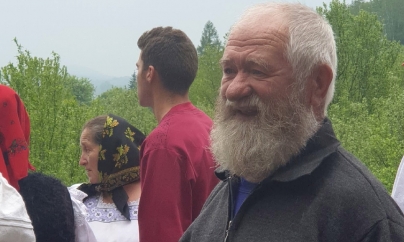 La 77 de ani, meşterul popular Ştefan Jula a inaugurat o casă-muzeu în curtea gospodăriei sale din Berința (GALERIE FOTO)