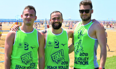 Trei băimăreni „inadaptați” participă de azi la cel mai mare turneu de volei pe plajă din Europa