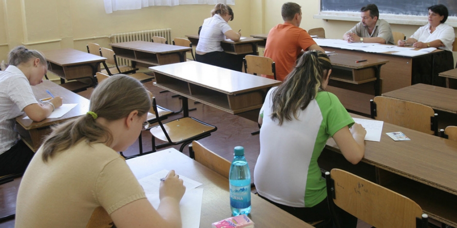Continuă probele din cadrul etapei speciale a examenului de Bacalaureat; astăzi are loc cea obligatorie a profilului