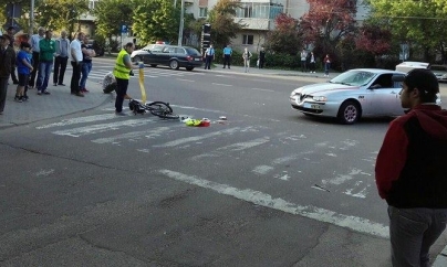 Biciclist de nouă ani, accidentat pe trecere de pietoni