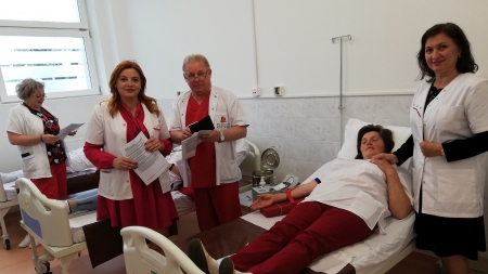 În sprijinul suferinzilor – angajații Spitalului Județean au donat sânge